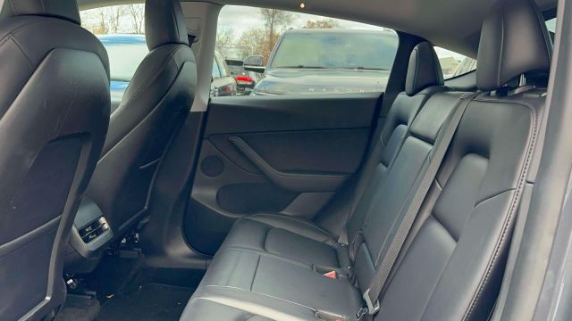 2021 Tesla Model Y Long Range AWD 2021 Tesla Model Y Long Range AWD