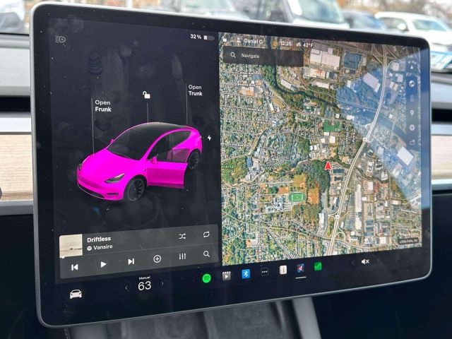 2021 Tesla Model Y Long Range AWD 2021 Tesla Model Y Long Range AWD