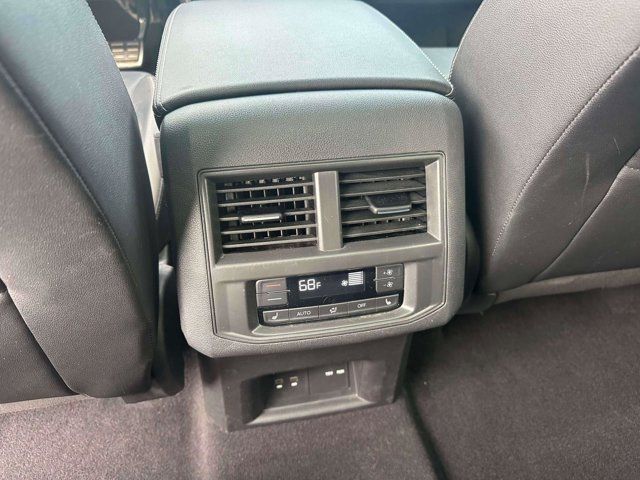 2021 Volkswagen Atlas 3.6L V6 SEL Premium R-Line 2021 Volkswagen Atlas 3.6L V6 SEL Premium R-Line