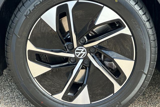 2021 Volkswagen ID.4 Pro 2021 Volkswagen ID.4 Pro