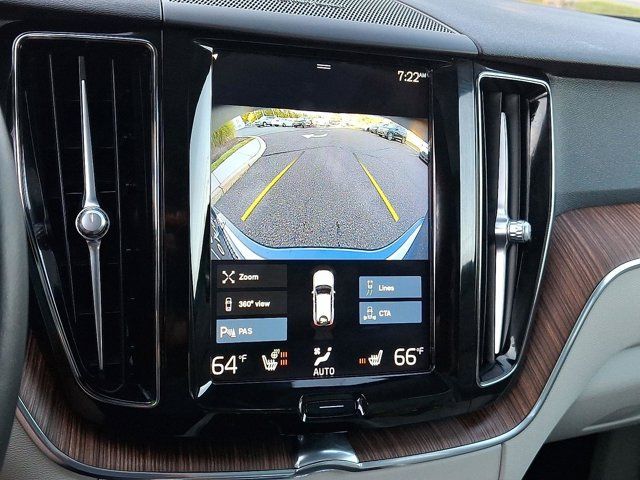 2021 Volvo XC60 Momentum