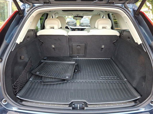 2021 Volvo XC60 Momentum