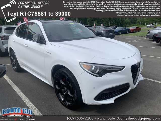 2022 Alfa Romeo Stelvio Veloce AWD