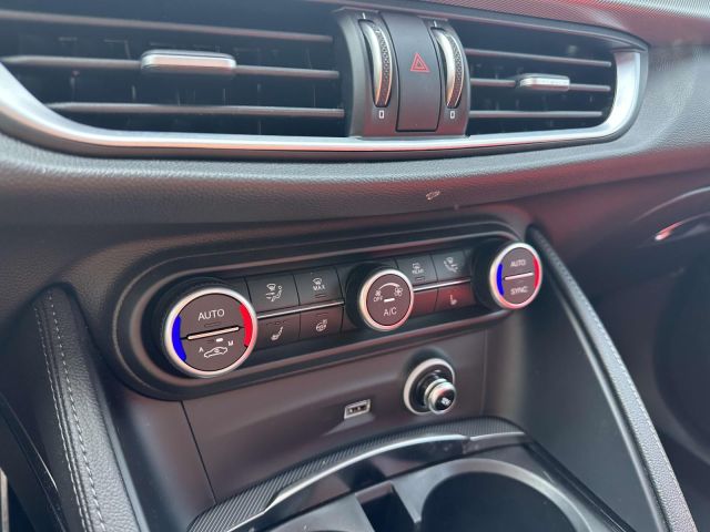 2022 Alfa Romeo Stelvio Veloce AWD