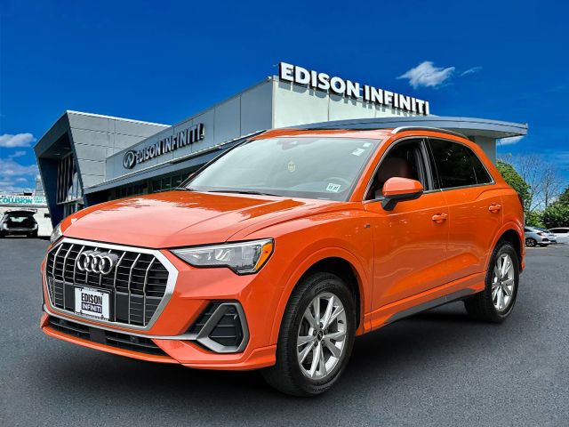 2022 Audi Q3 S line Premium 45 TFSI quattro