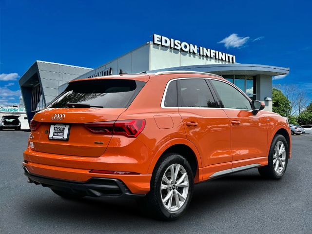 2022 Audi Q3 S line Premium 45 TFSI quattro