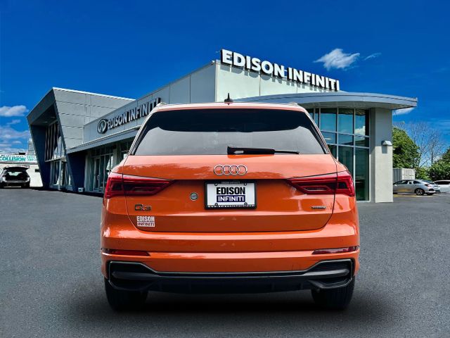 2022 Audi Q3 S line Premium 45 TFSI quattro