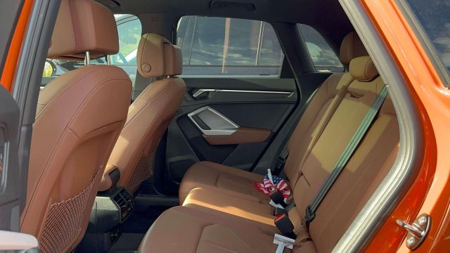 2022 Audi Q3 S line Premium 45 TFSI quattro 2022 Audi Q3 S line Premium 45 TFSI quattro