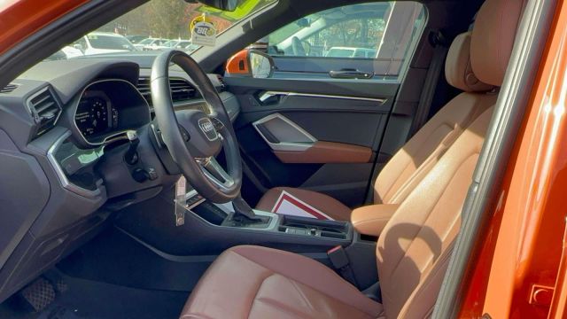 2022 Audi Q3 S line Premium 45 TFSI quattro 2022 Audi Q3 S line Premium 45 TFSI quattro