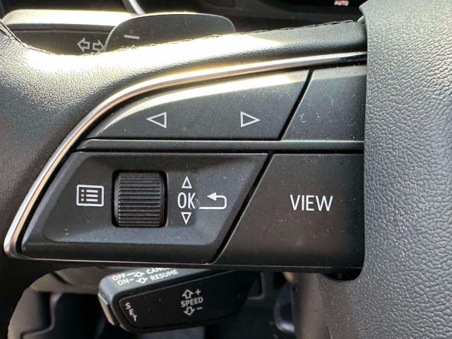 2022 Audi Q3 S line Premium 45 TFSI quattro 2022 Audi Q3 S line Premium 45 TFSI quattro