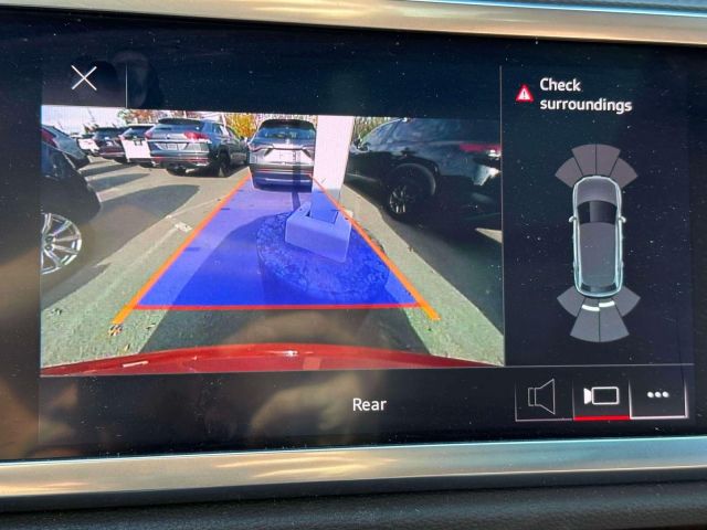 2022 Audi Q3 S line Premium 45 TFSI quattro 2022 Audi Q3 S line Premium 45 TFSI quattro