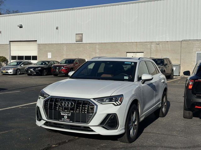 2022 Audi Q3 S line Premium Plus