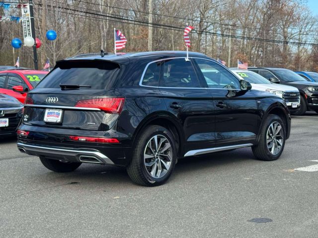 2022 Audi Q5 S line Premium Plus 45 TFSI quattro 2022 Audi Q5 S line Premium Plus 45 TFSI quattro