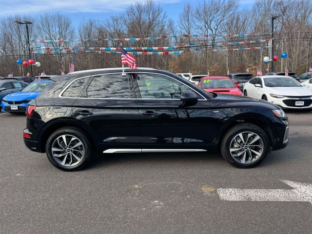 2022 Audi Q5 S line Premium Plus 45 TFSI quattro 2022 Audi Q5 S line Premium Plus 45 TFSI quattro