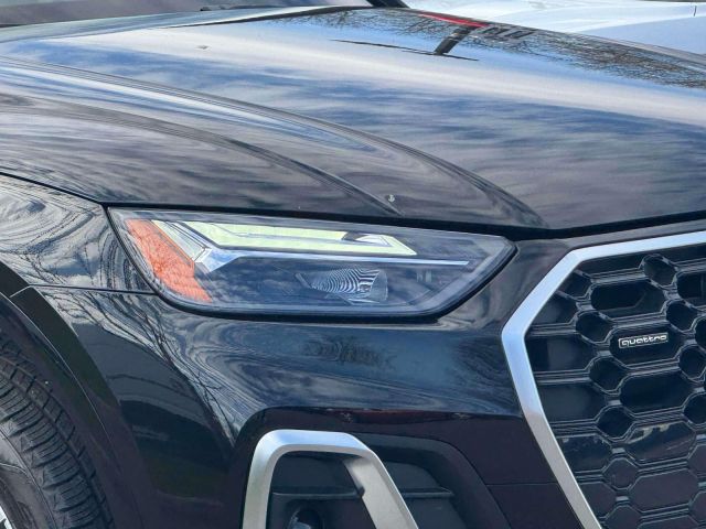 2022 Audi Q5 S line Premium Plus 45 TFSI quattro 2022 Audi Q5 S line Premium Plus 45 TFSI quattro