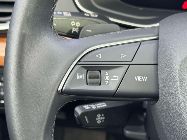 2022 Audi Q5 S line Premium Plus 45 TFSI quattro 2022 Audi Q5 S line Premium Plus 45 TFSI quattro