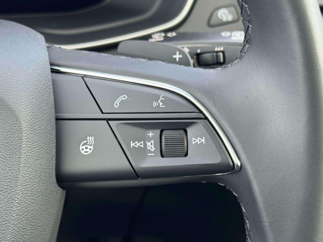 2022 Audi Q5 S line Premium Plus 45 TFSI quattro 2022 Audi Q5 S line Premium Plus 45 TFSI quattro