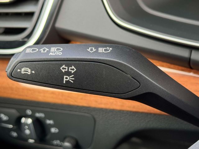 2022 Audi Q5 S line Premium Plus 45 TFSI quattro 2022 Audi Q5 S line Premium Plus 45 TFSI quattro