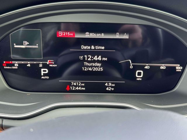 2022 Audi Q5 S line Premium Plus 45 TFSI quattro 2022 Audi Q5 S line Premium Plus 45 TFSI quattro