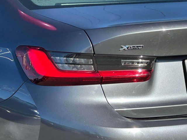 2022 BMW 3 Series 330i xDrive 2022 BMW 3 Series 330i xDrive