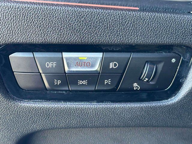 2022 BMW 3 Series 330i xDrive 2022 BMW 3 Series 330i xDrive