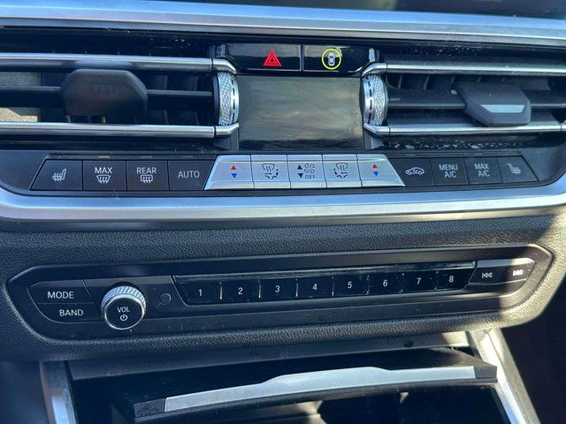 2022 BMW 3 Series 330i xDrive 2022 BMW 3 Series 330i xDrive