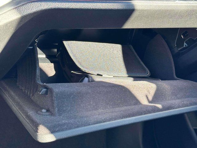 2022 BMW 3 Series 330i xDrive 2022 BMW 3 Series 330i xDrive