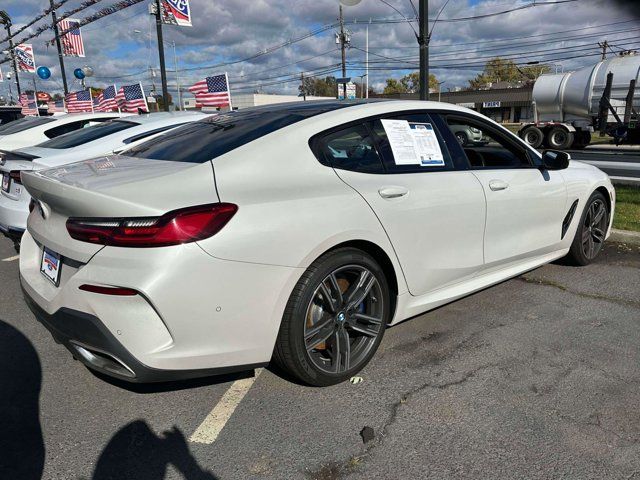 2022 BMW 8 Series 840i