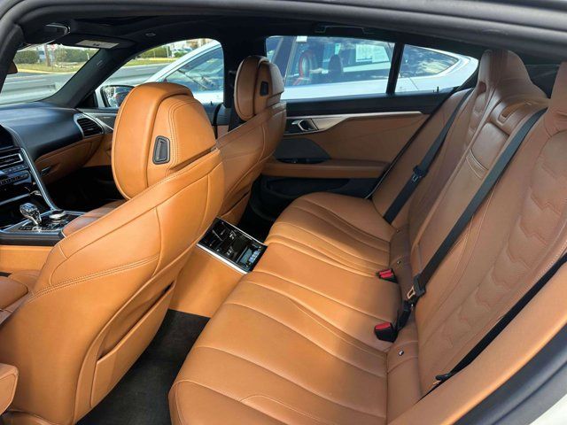 2022 BMW 8 Series 840i