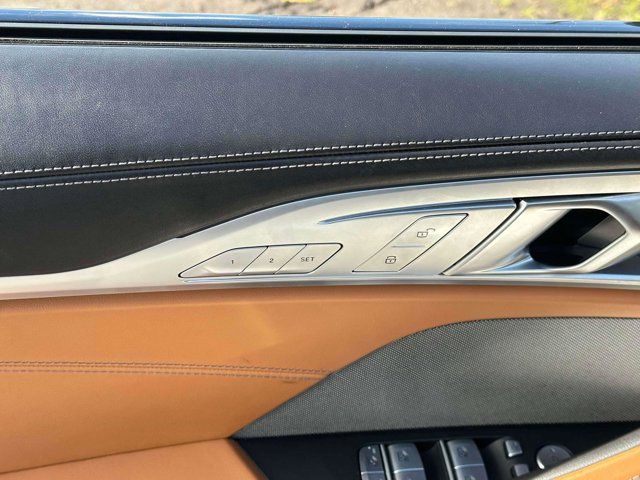 2022 BMW 8 Series 840i