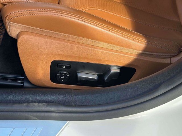 2022 BMW 8 Series 840i