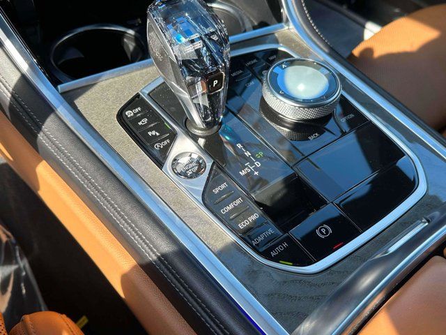 2022 BMW 8 Series 840i