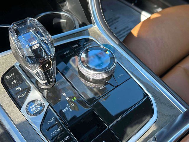 2022 BMW 8 Series 840i