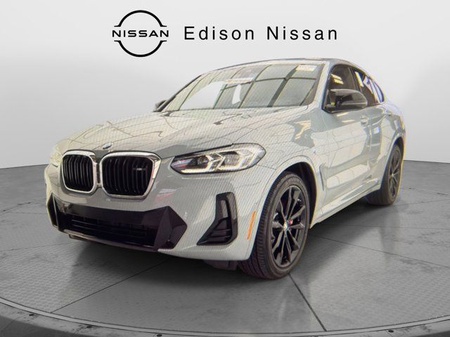 2022 BMW X4 M40i
