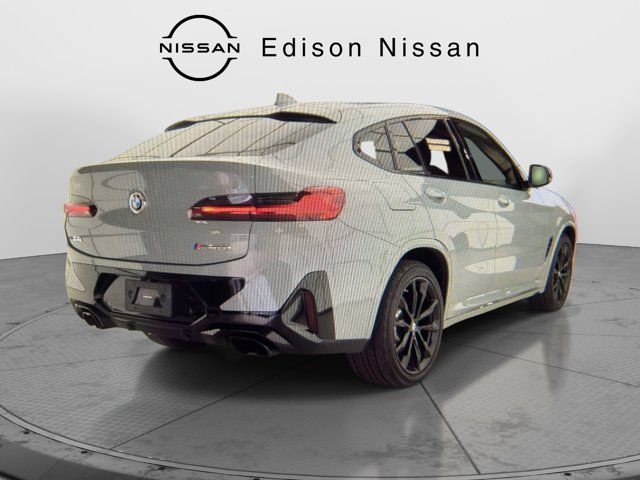 2022 BMW X4 M40i