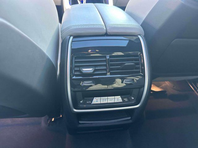 2022 BMW X6 M Sports Activity Coupe 2022 BMW X6 M Sports Activity Coupe