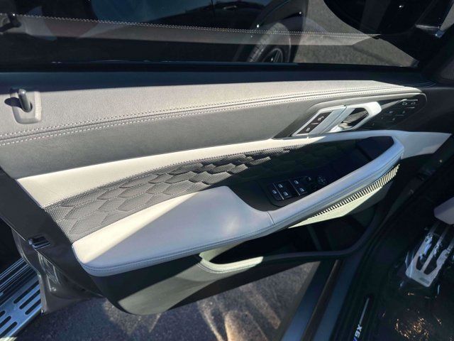 2022 BMW X6 M Sports Activity Coupe 2022 BMW X6 M Sports Activity Coupe