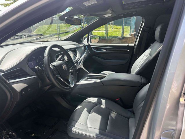 2022 Buick Enclave Essence