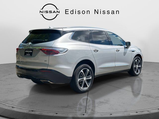 2022 Buick Enclave Essence
