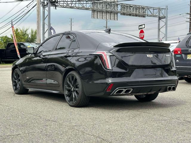 2022 Cadillac CT4-V 4dr Sdn