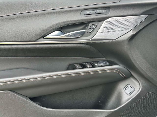 2022 Cadillac CT4-V 4dr Sdn