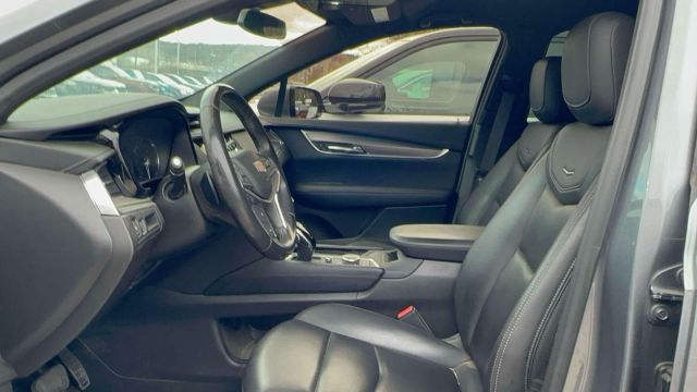 2022 Cadillac XT5 AWD 4dr Luxury 2022 Cadillac XT5 AWD 4dr Luxury