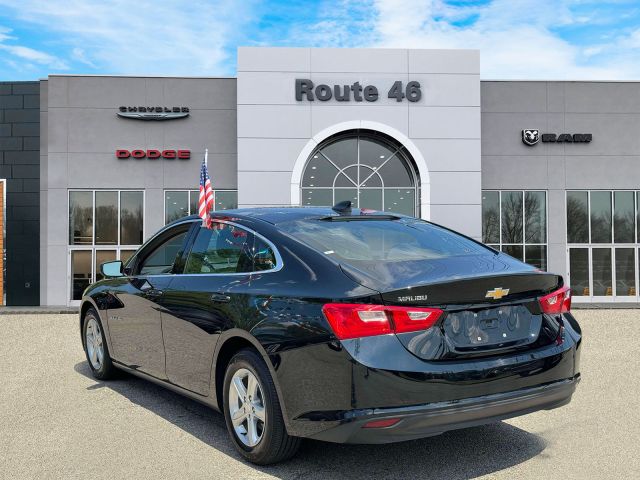 2022 Chevrolet Malibu 4dr Sdn LS w/1LS