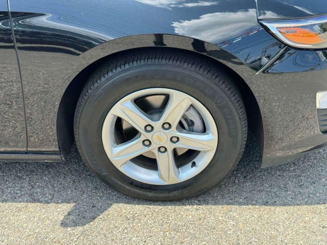 2022 Chevrolet Malibu 4dr Sdn LS w/1LS