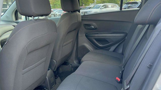 2022 Chevrolet Trax LS