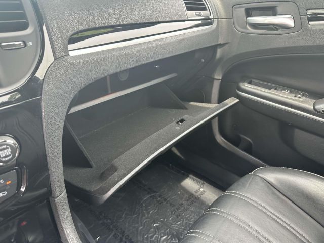 2022 Chrysler 300 300S RWD
