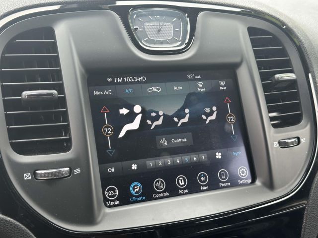 2022 Chrysler 300 300S RWD