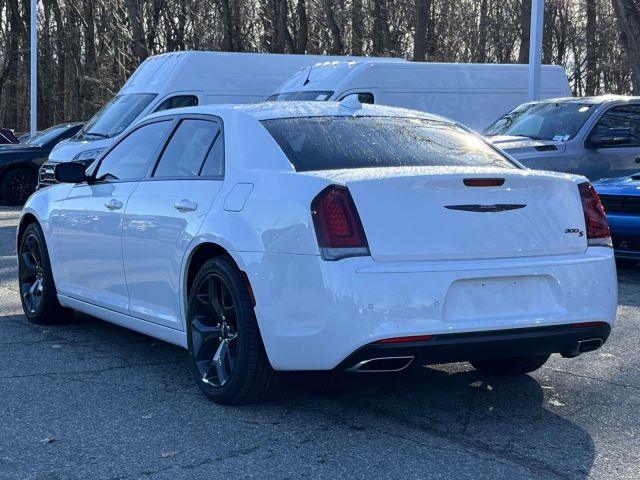 2022 Chrysler 300 300S RWD