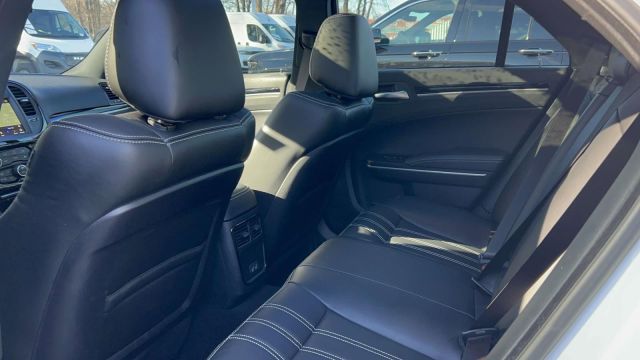 2022 Chrysler 300 300S RWD