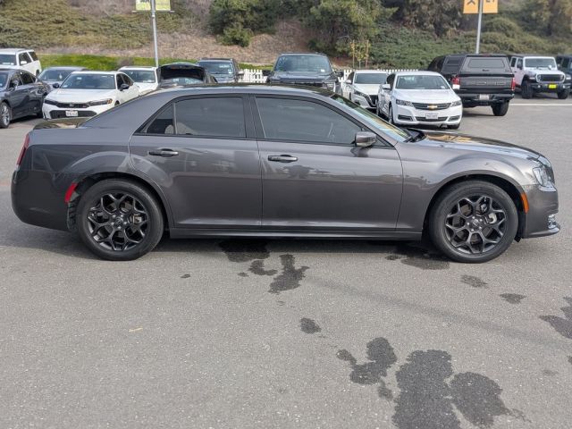 2022 Chrysler 300 Touring 2022 Chrysler 300 Touring